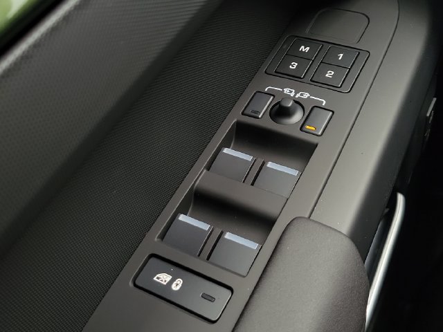 New 2026 Land Rover Defender 110 S AWD/4WD image 22