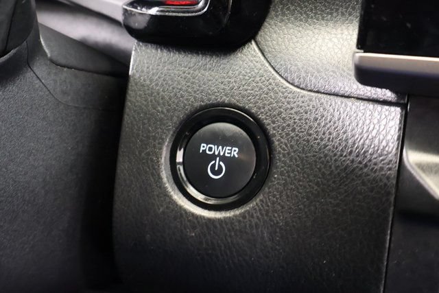 Used 2025 Toyota Camry SE FWD image 19