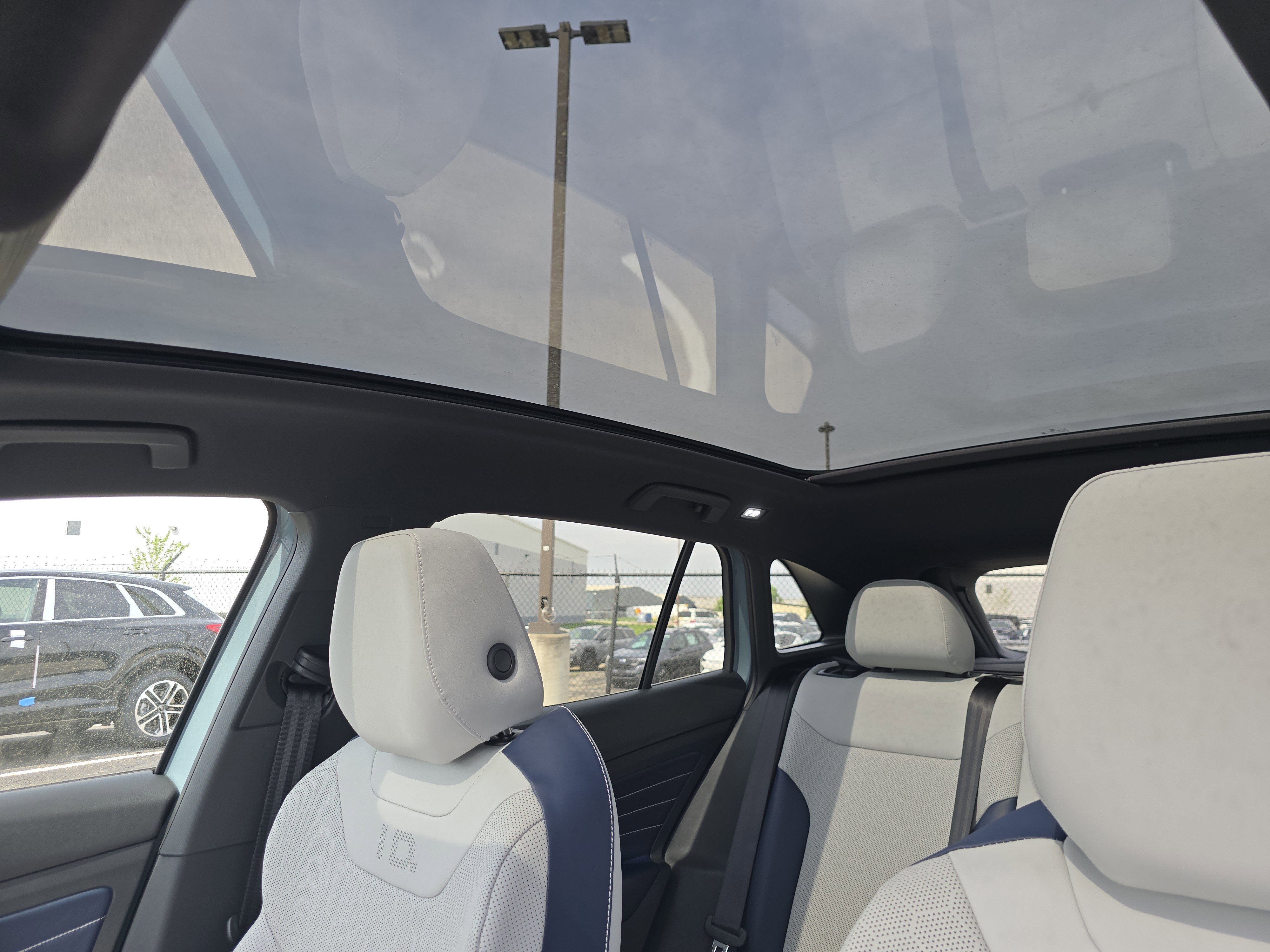 New 2026 Volkswagen ID.4 Pro S Plus AWD/4WD image 9