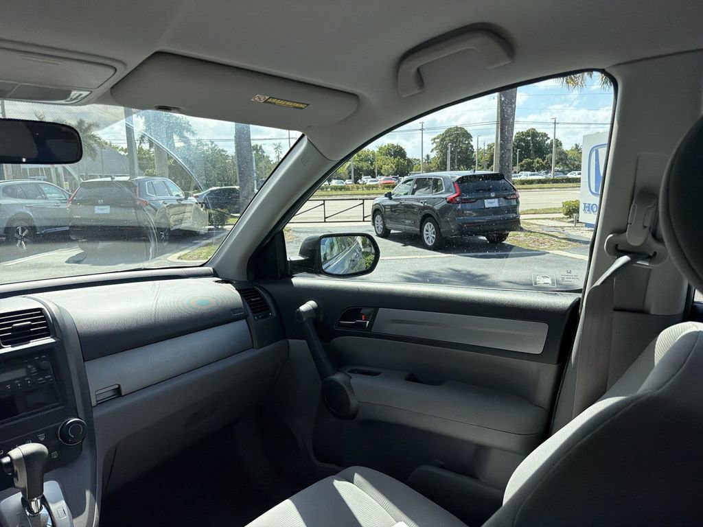 Used 2010 Honda CR-V LX image 11
