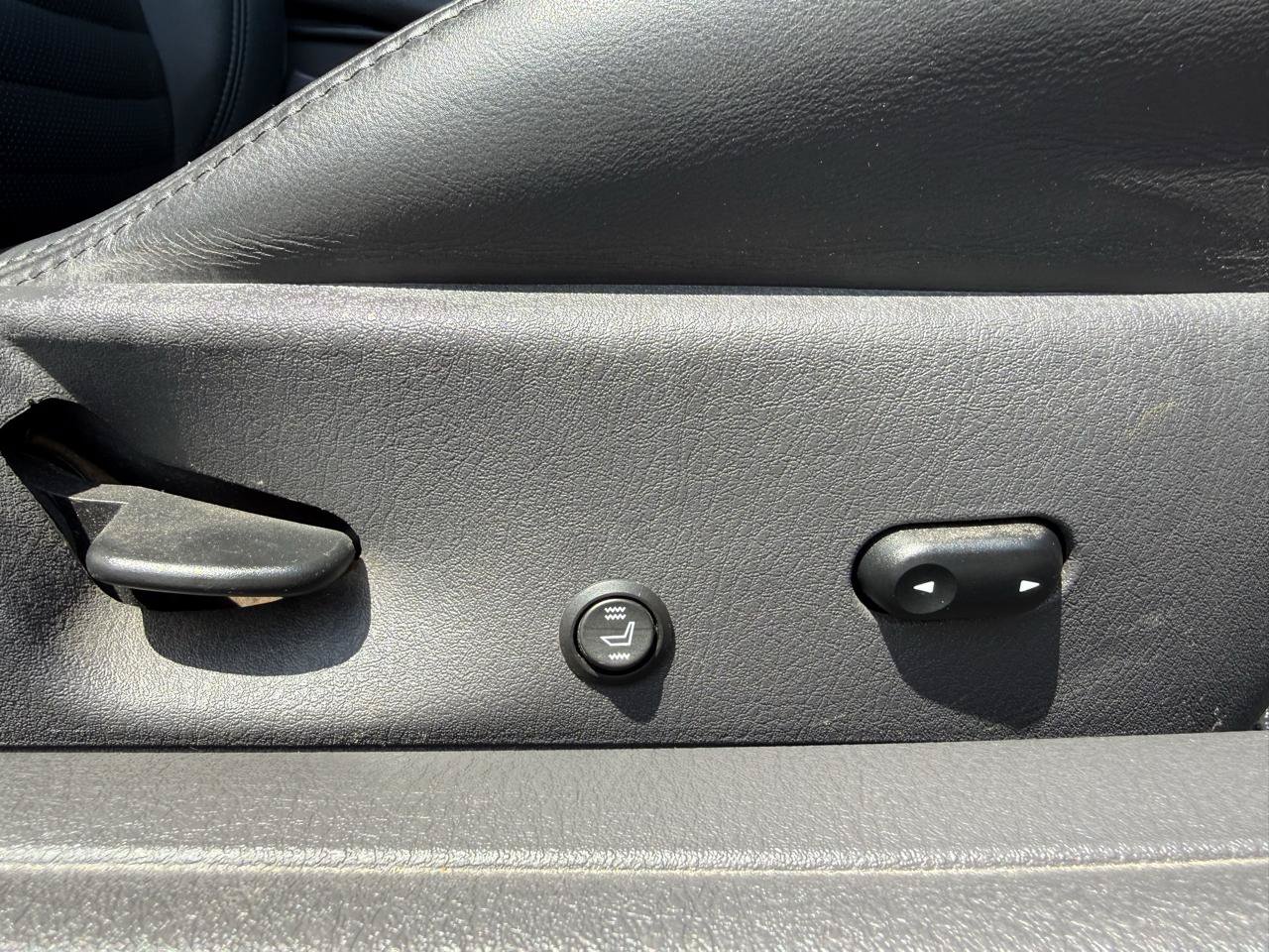 Used 2002 Ford Thunderbird RWD image 18