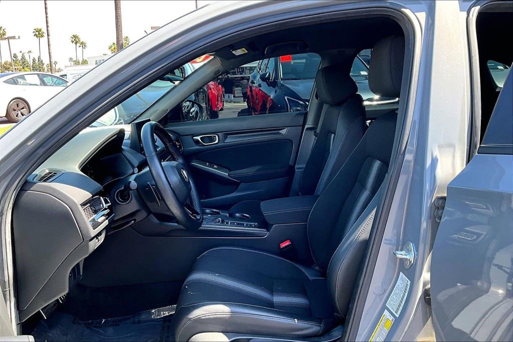 Used 2025 Honda Civic Sport image 14
