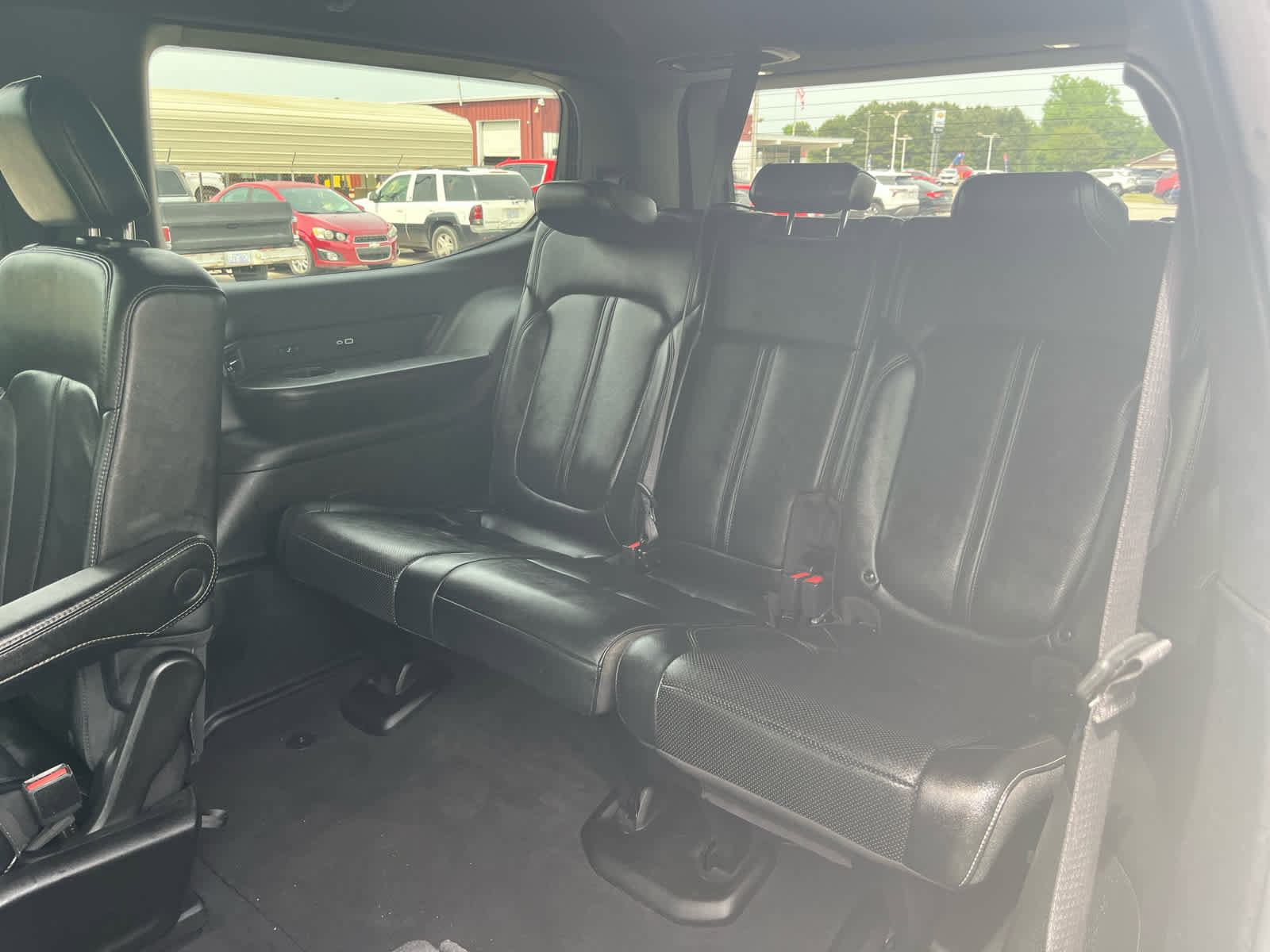 Used 2024 Jeep Wagoneer Series III AWD/4WD image 29