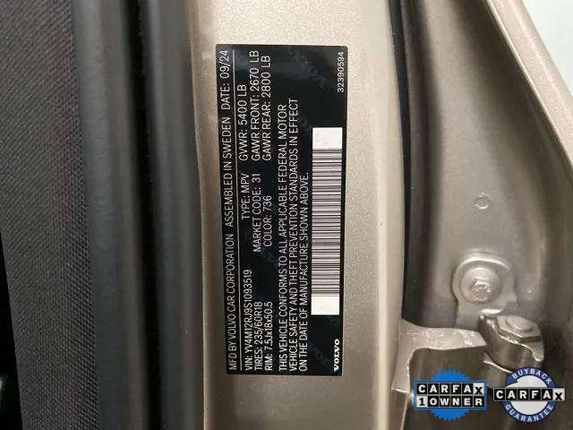 Used 2025 Volvo XC60 B5 Core image 95