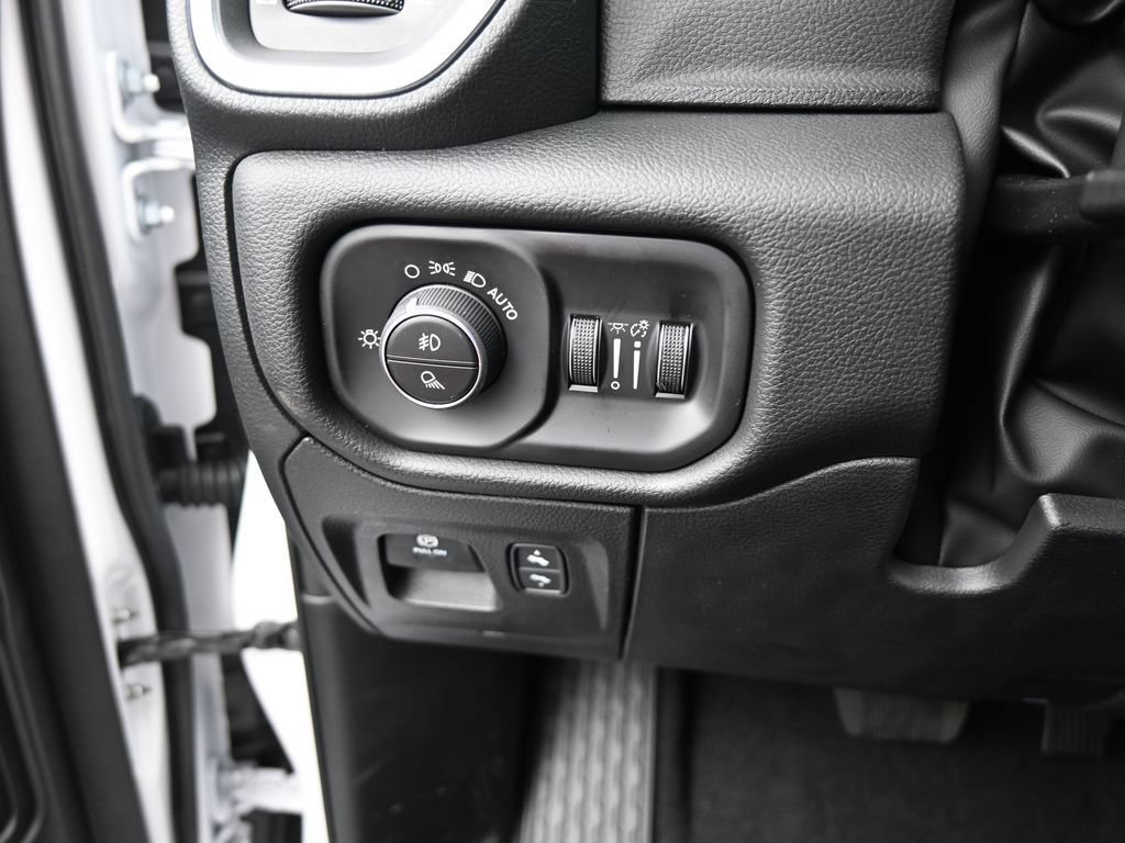 Used 2026 RAM 1500 Big Horn AWD/4WD image 27