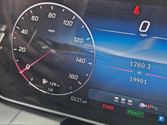 Used 2025 Mercedes-Benz GLC 350e 4MATIC image 10