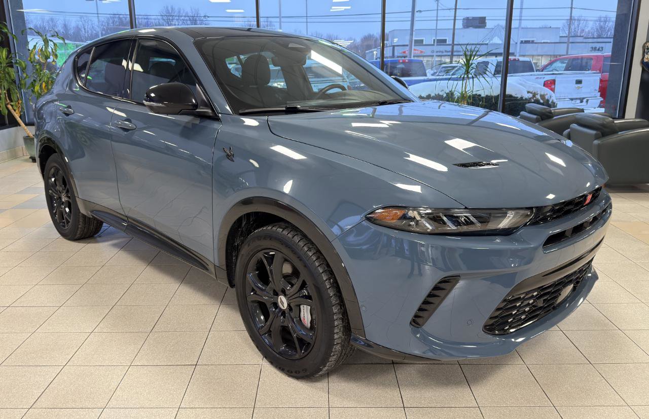 Used 2024 Dodge Hornet R/T Plus w/ Tech Pack Plus w/o Parking image 8