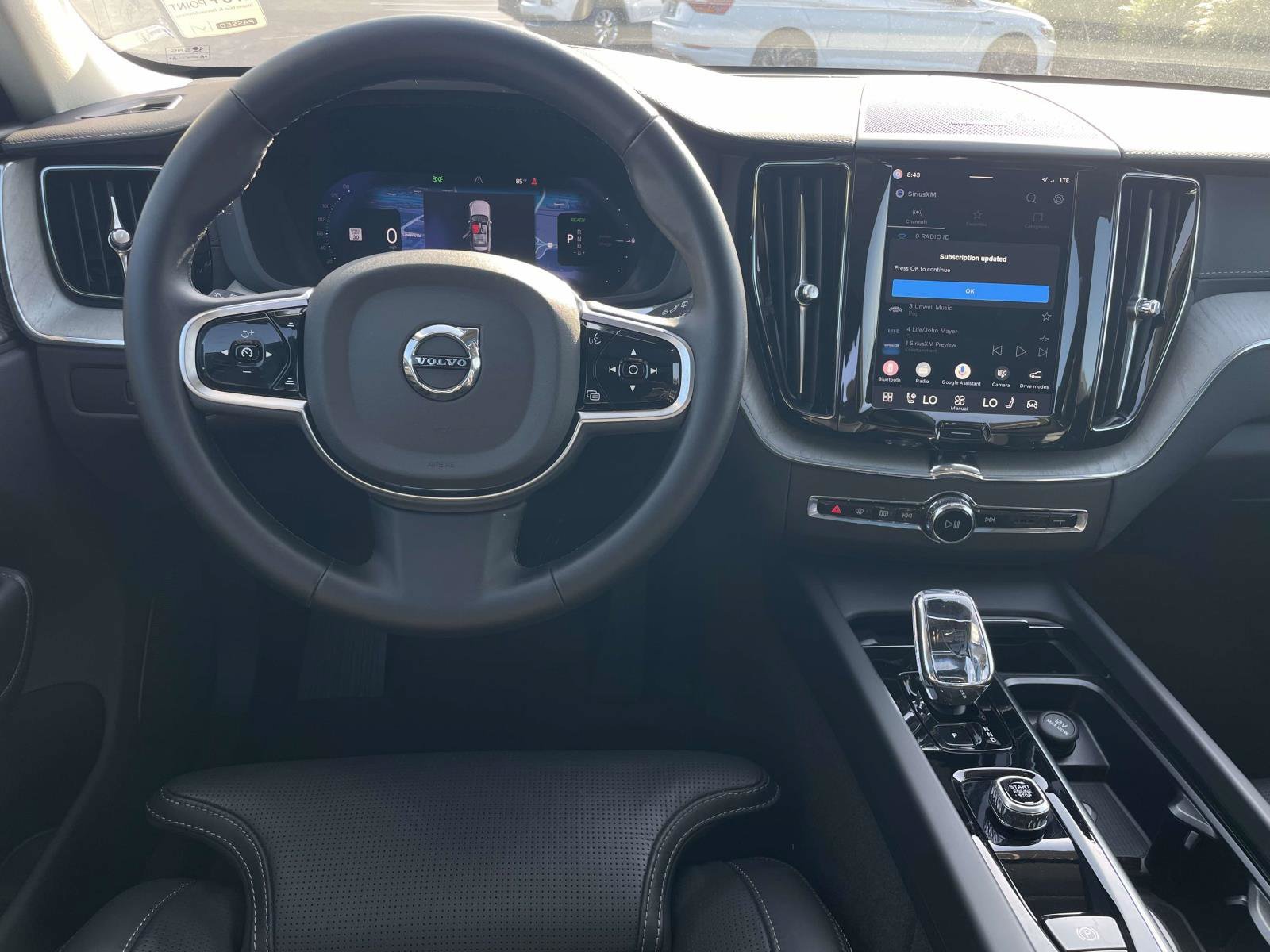 Certified 2025 Volvo XC60 T8 Ultra w/ Protection Package Premier AWD/4WD image 15