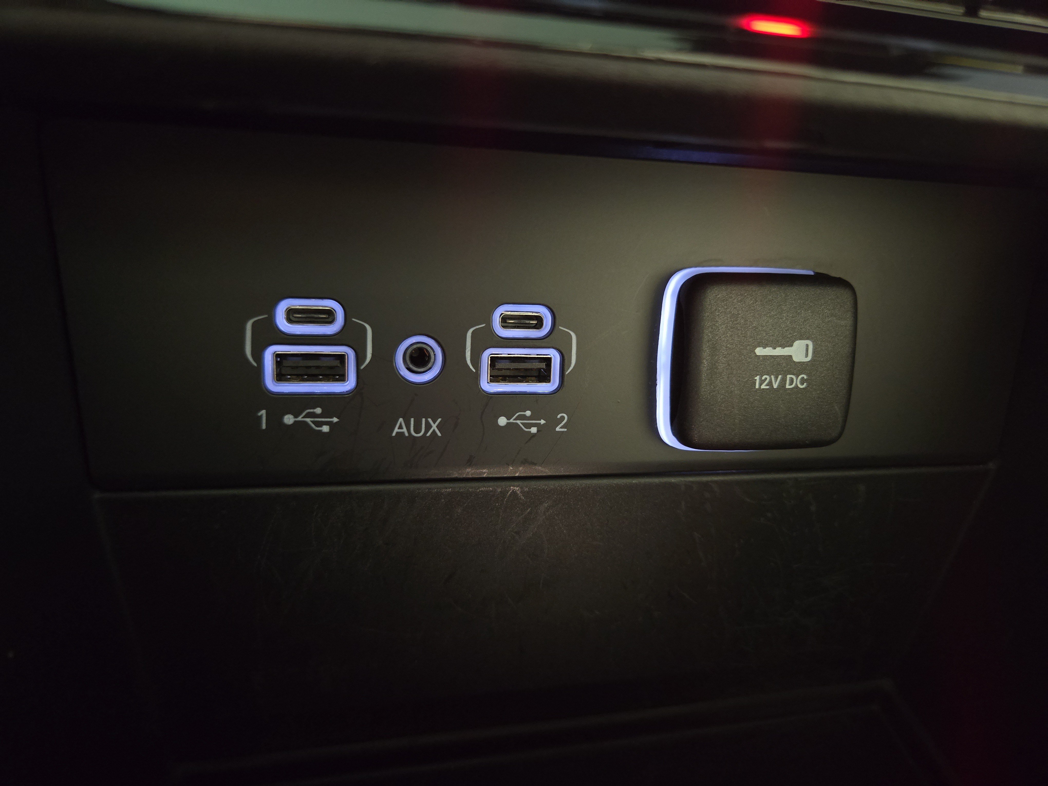 Used 2023 Jeep Grand Cherokee L Limited AWD/4WD image 30