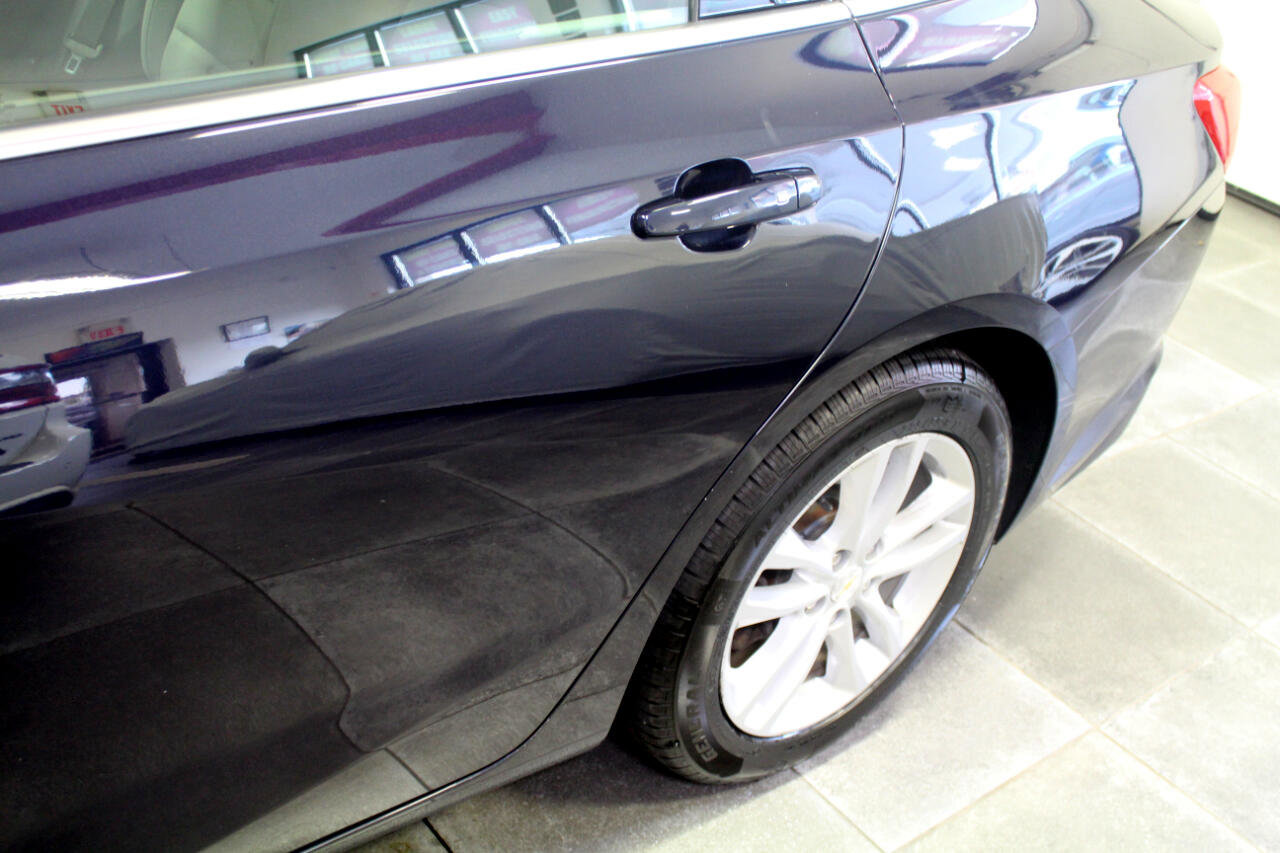 Used 2017 Chevrolet Malibu LT image 33