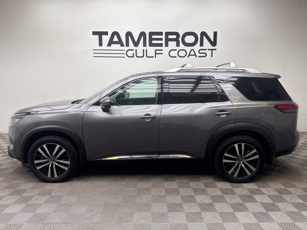 Used 2025 Nissan Pathfinder Platinum FWD image 6