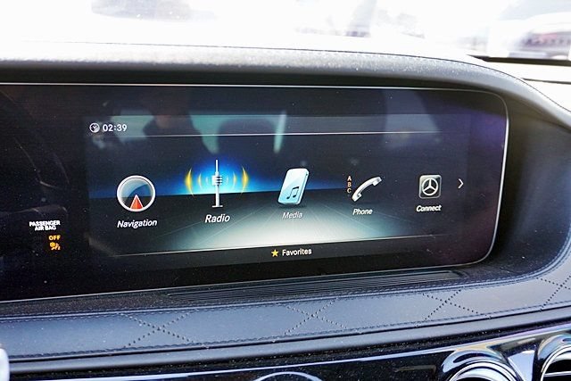 Used 2018 Mercedes-Benz S 560 Sedan image 38