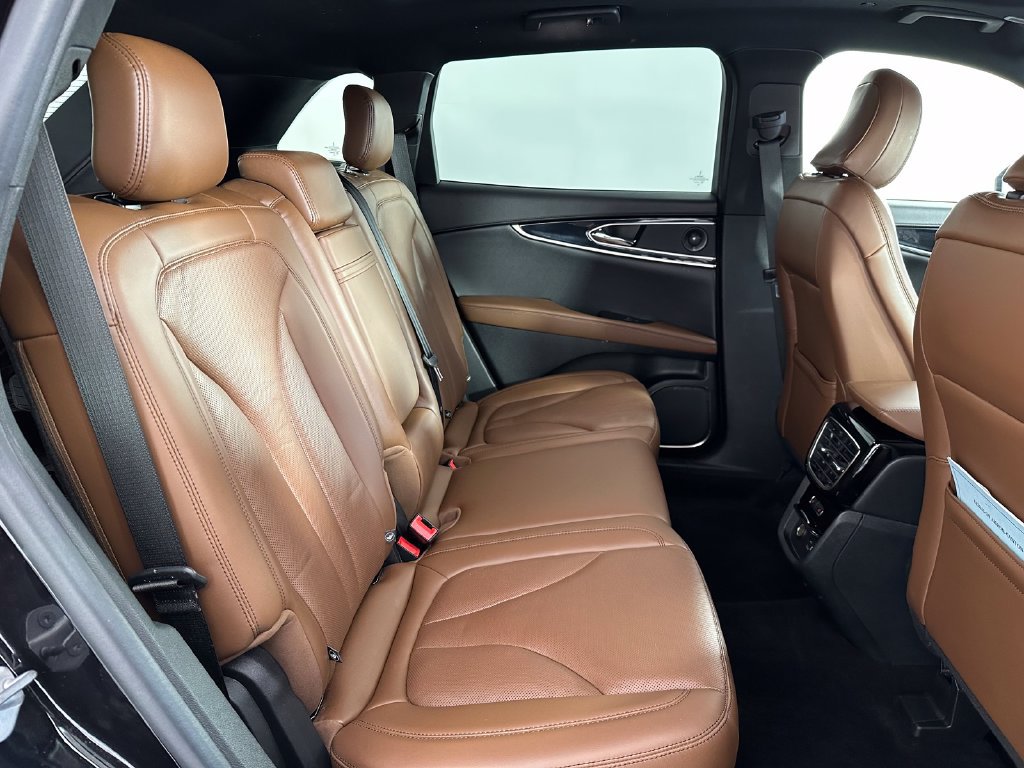 Used 2022 Lincoln Nautilus Reserve w/ Equipment Group 201A AWD/4WD image 16