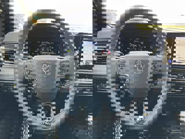 Certified 2025 Toyota Camry SE image 19