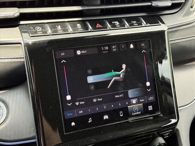 Used 2023 Jeep Grand Cherokee Laredo RWD image 18