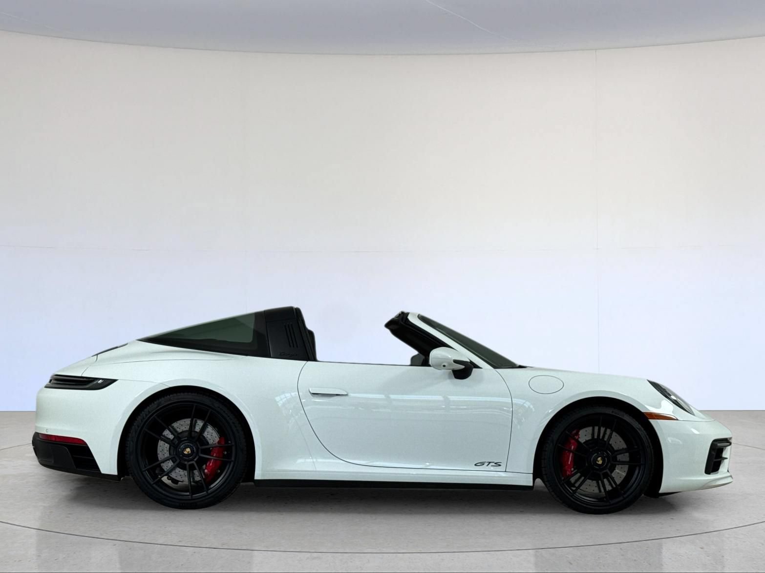Certified 2023 Porsche 911 Targa 4 GTS w/ Premium Package AWD/4WD image 9