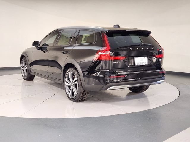 New 2026 Volvo V60 B5 Cross Country Plus w/ Protection Package Premier AWD/4WD image 6
