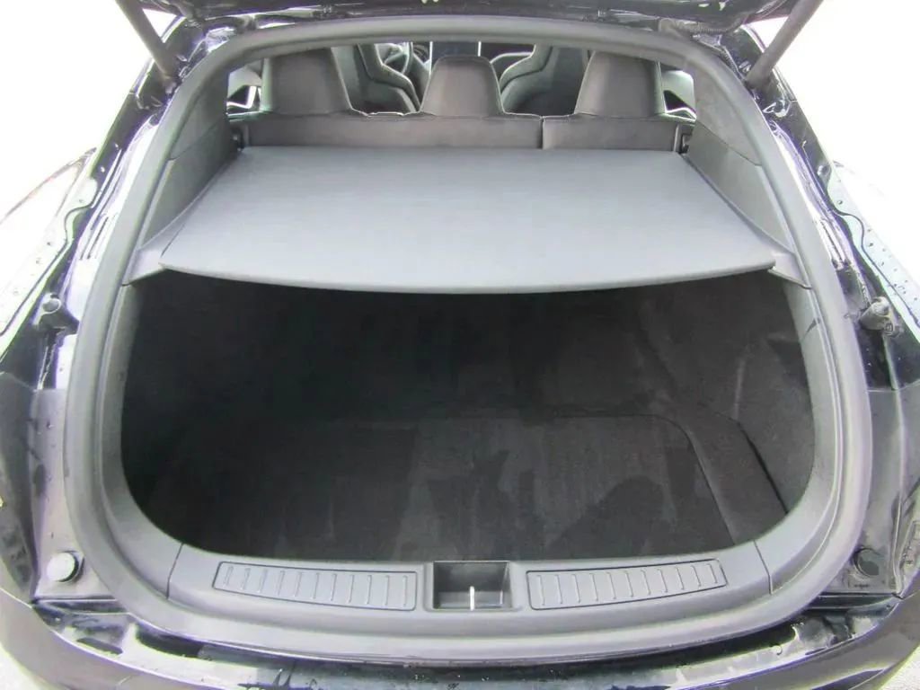 Used 2015 Tesla Model S 85D image 29