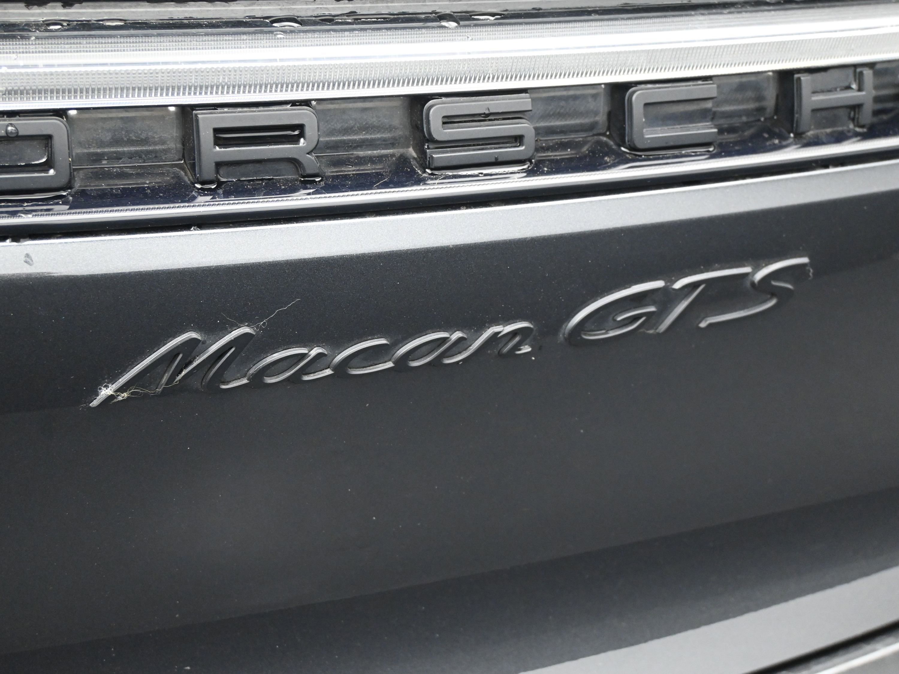 Certified 2021 Porsche Macan GTS image 9