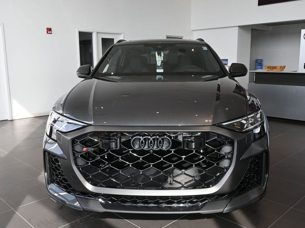 New 2026 Audi RS Q8 performance image 4