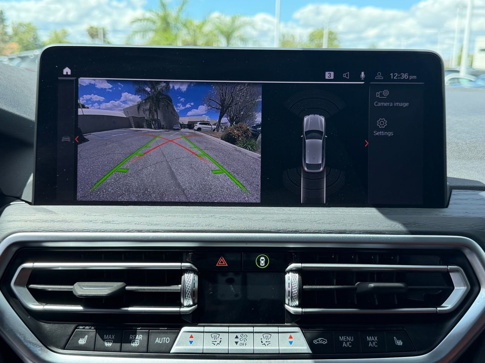 Used 2023 BMW X4 xDrive30i w/ M Sport Package image 32