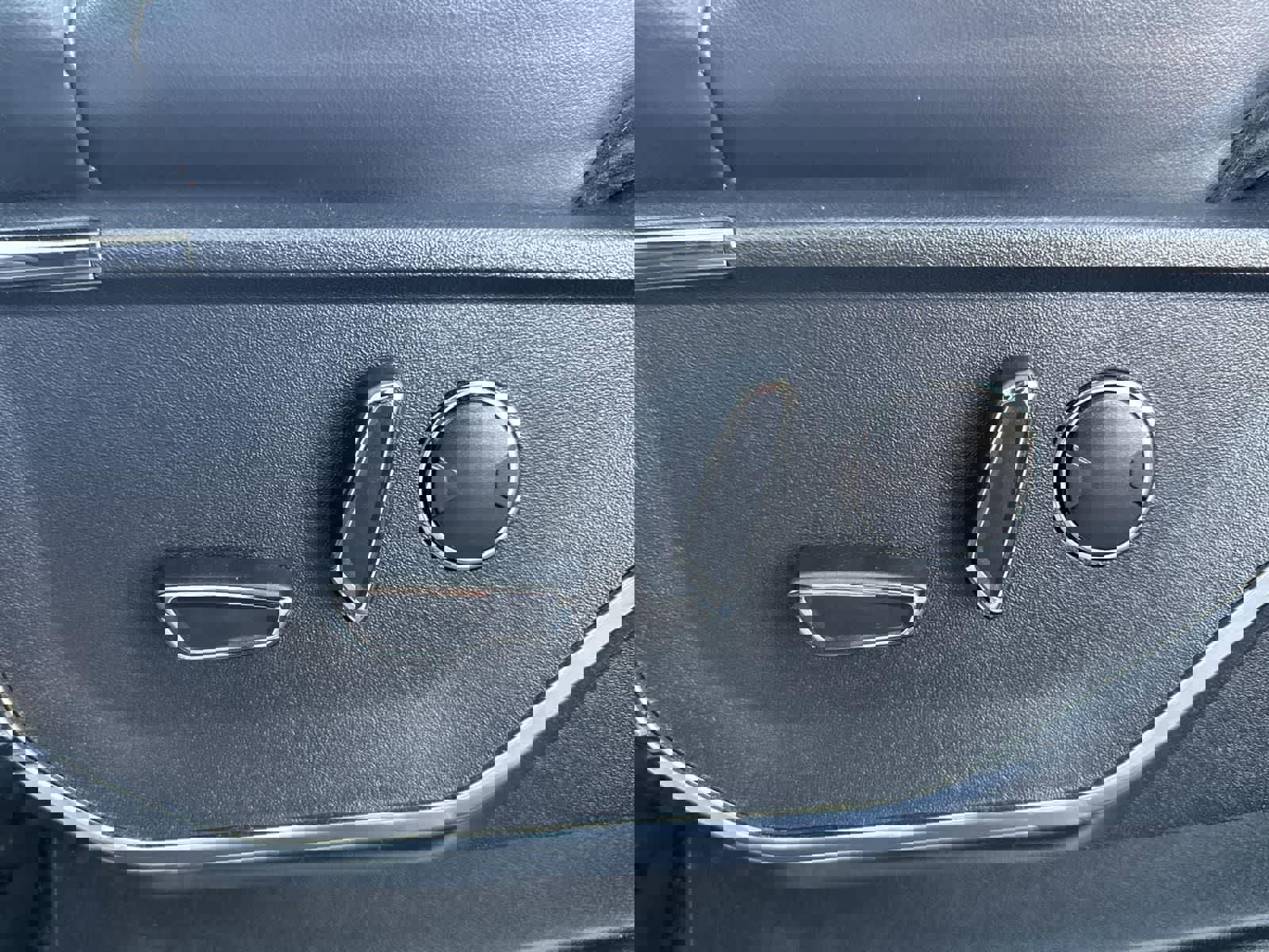 Used 2023 Ford F150 Platinum image 24