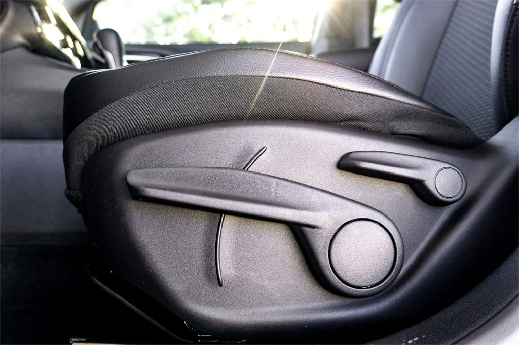 New 2026 Jeep Compass Latitude image 8