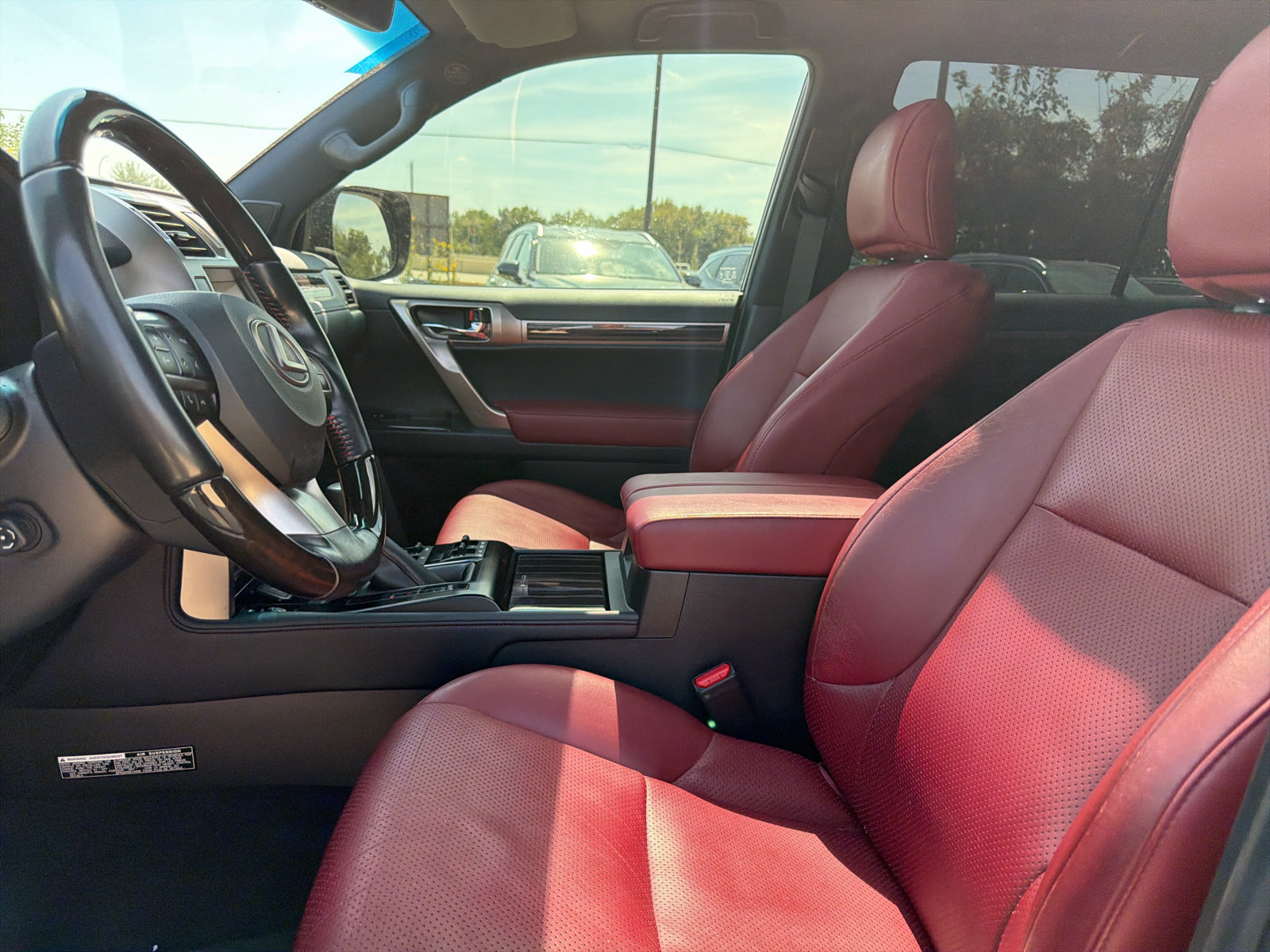 Used 2020 Lexus GX 460 Luxury w/ Accessory Package AWD/4WD image 11