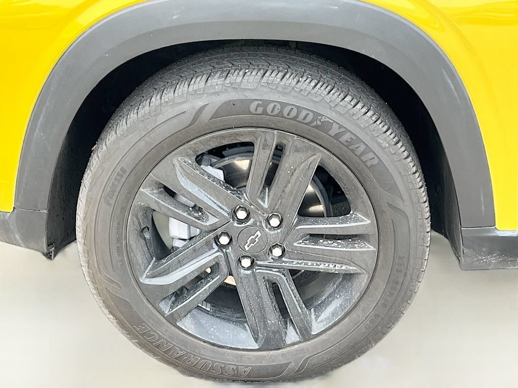 Used 2025 Chevrolet Trax ACTIV w/ Driver Confidence Package FWD image 29