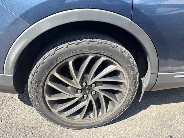 Used 2019 Lincoln Nautilus Reserve AWD/4WD image 4