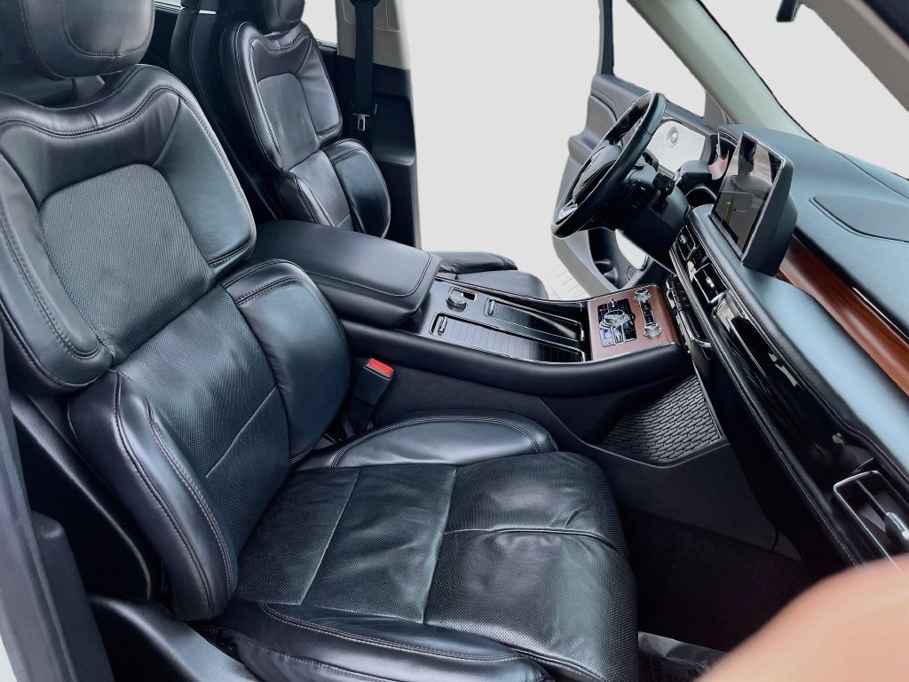 Used 2020 Lincoln Aviator Reserve w/ Equipment Group 201A AWD/4WD image 30