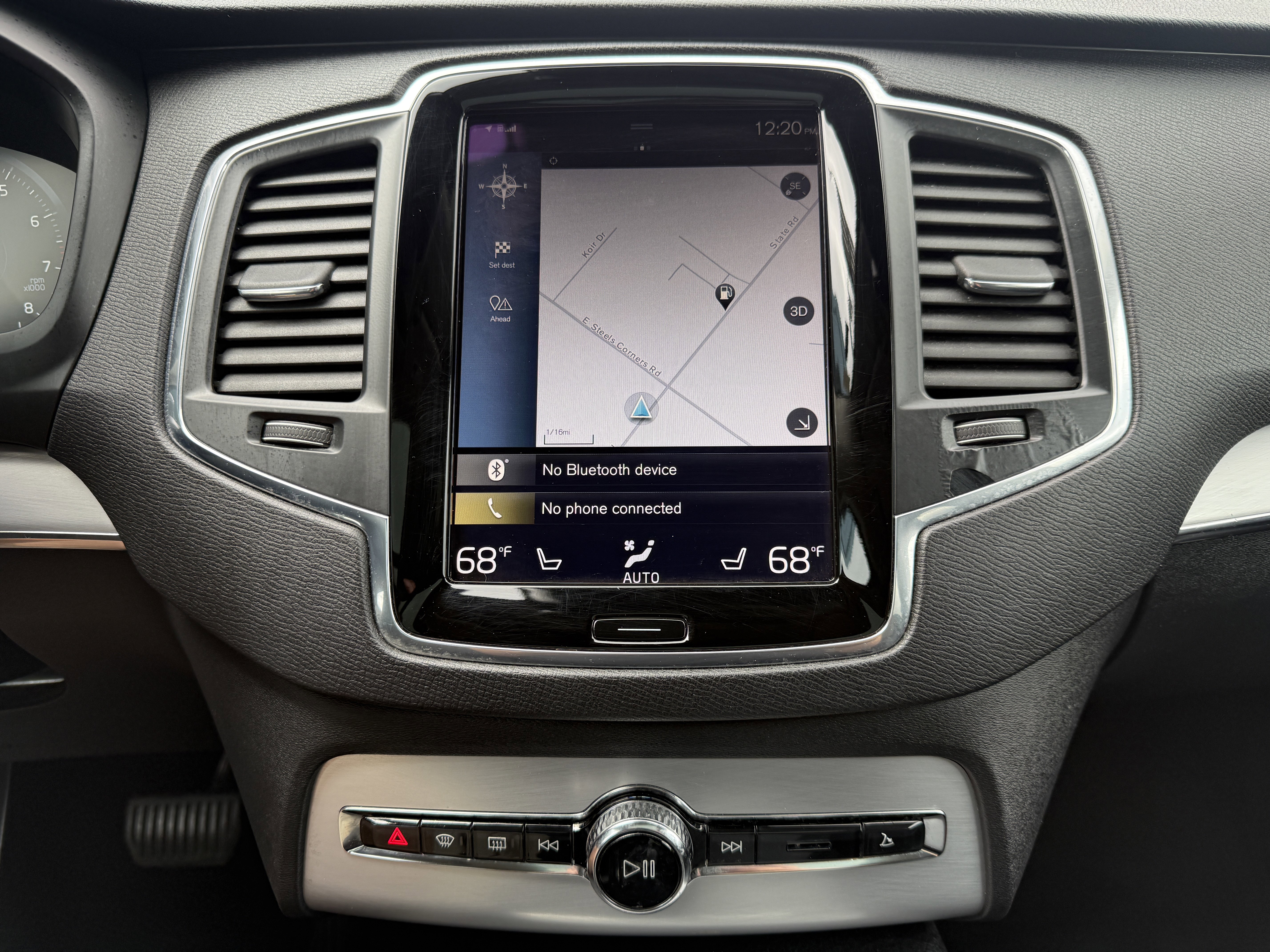 Used 2016 Volvo XC90 T5 Momentum image 27