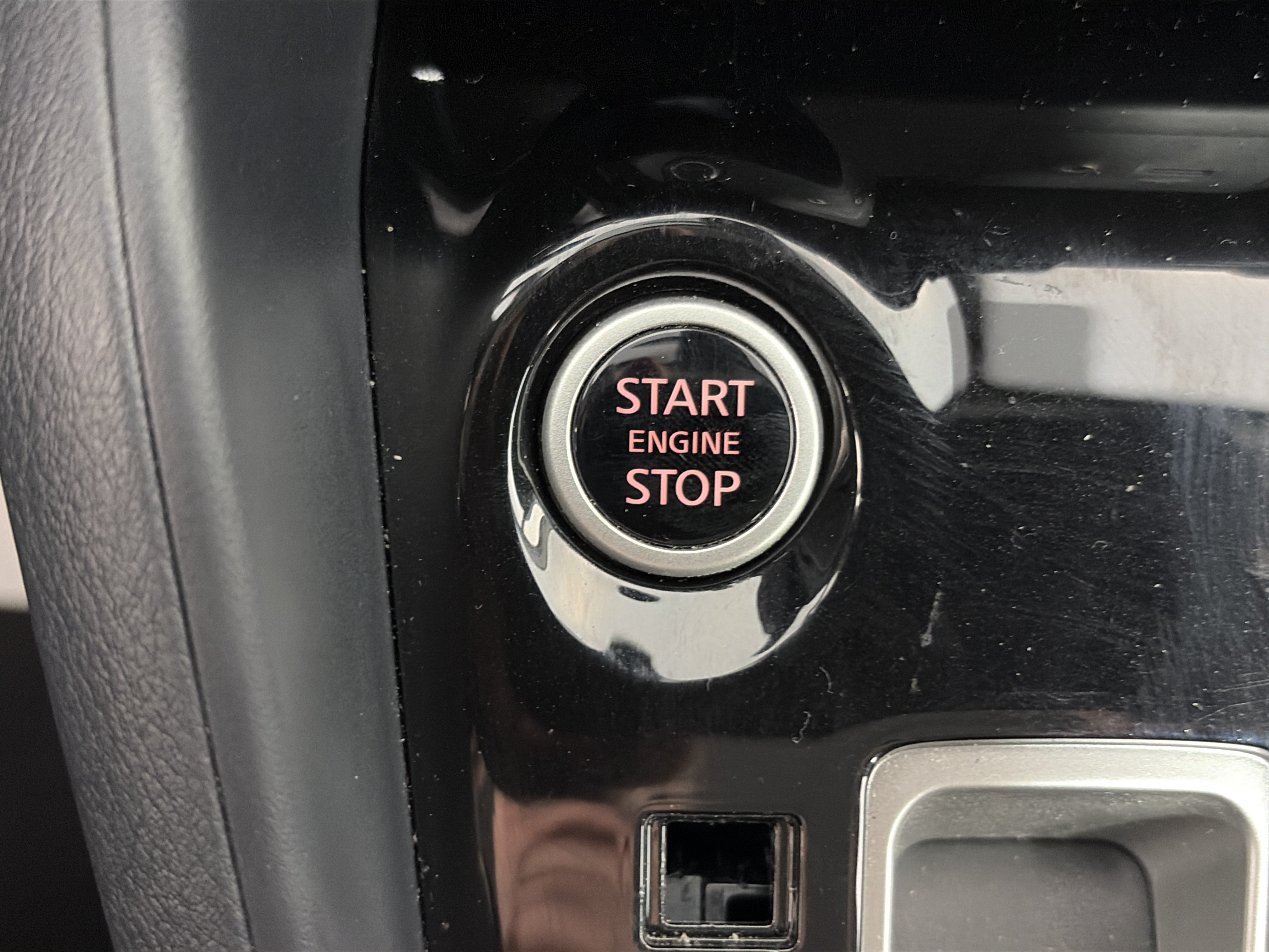 Used 2025 Nissan Versa SV w/ Trunk Package FWD image 24