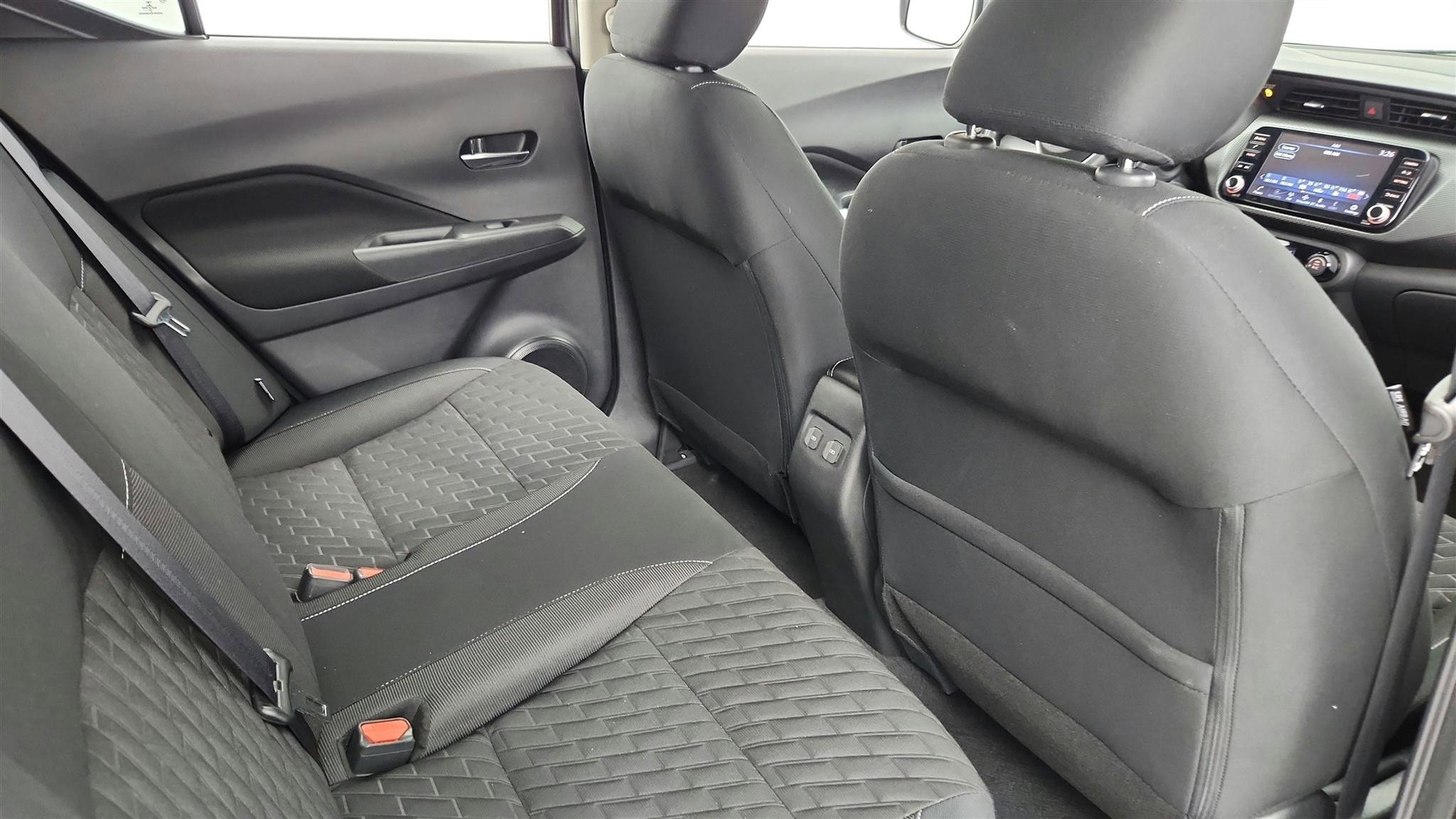 Used 2021 Nissan Kicks SV FWD image 36