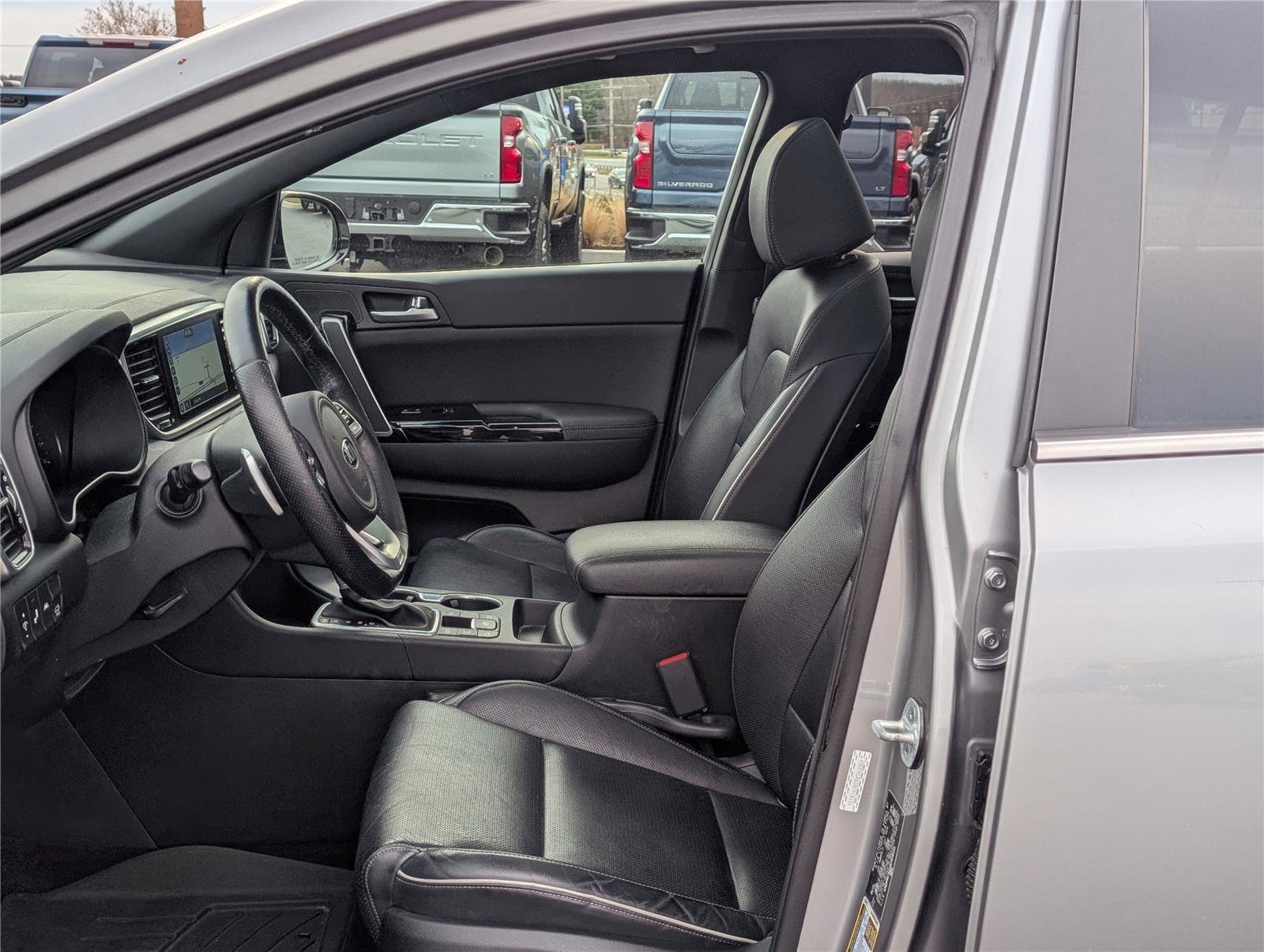 Used 2022 Kia Sportage SX image 16