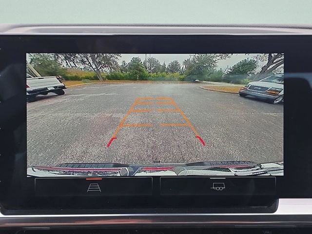 Used 2025 GMC Sierra 1500 SLT image 16