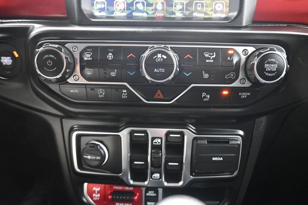 Used 2022 Jeep Gladiator Rubicon w/ LED Lighting Group AWD/4WD image 22