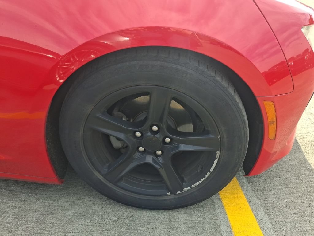 Used 2016 Chevrolet Camaro LT w/ Technology Package RWD image 4