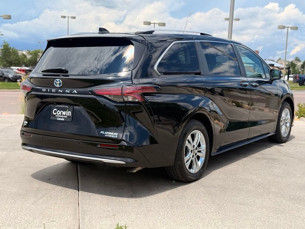 Used 2023 Toyota Sienna Platinum AWD/4WD image 13