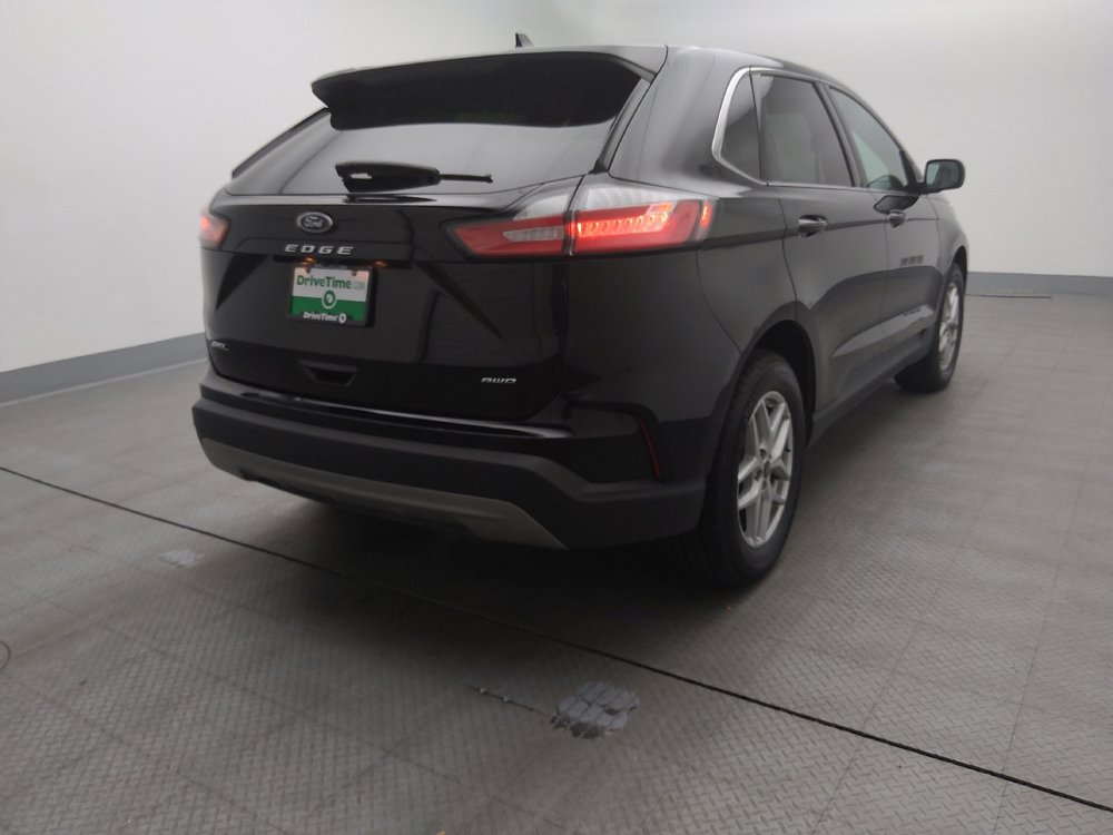 Used 2024 Ford Edge SEL image 9