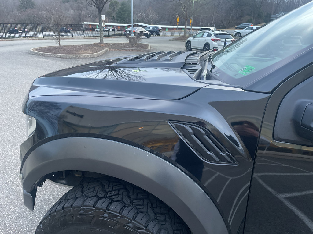 Used 2018 Ford F150 Raptor w/ Equipment Group 802A Luxury image 9