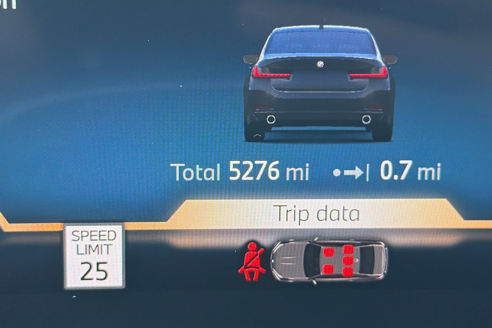 Used 2025 BMW 330i Sedan w/ Premium Package image 35