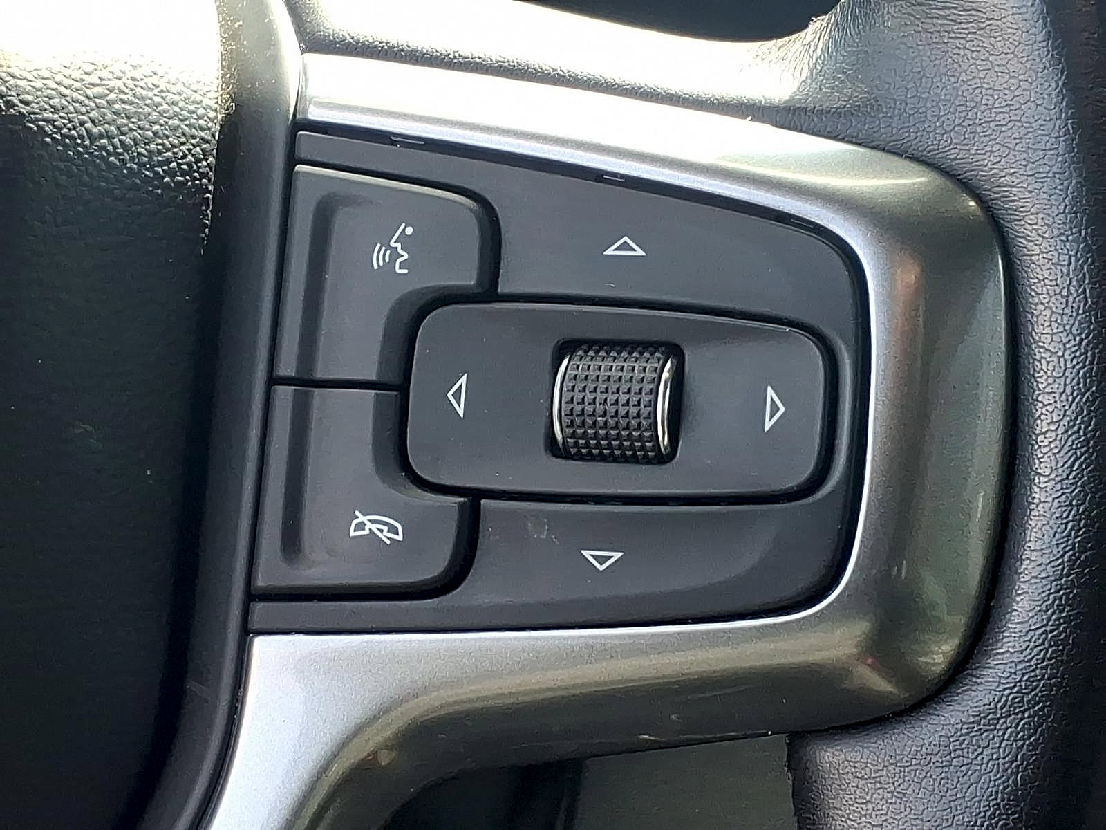 Certified 2022 Chevrolet Silverado 1500 LT image 17