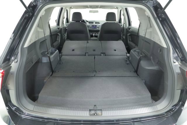 Used 2019 Volkswagen Tiguan S image 35