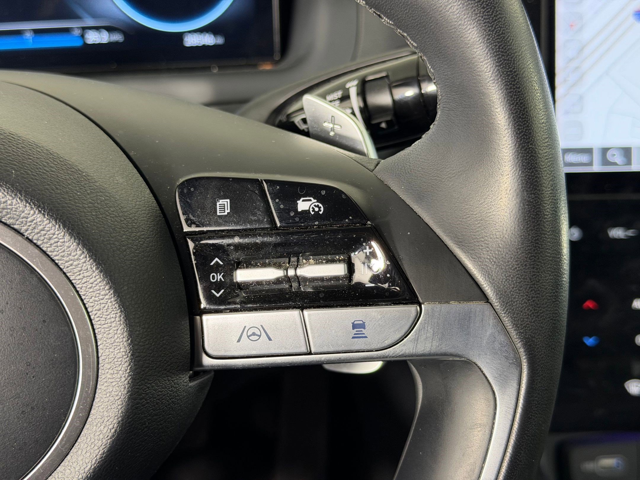 Used 2023 Hyundai Santa Cruz Limited image 27