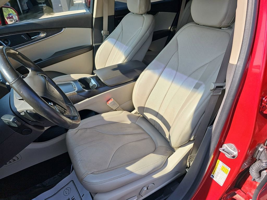 Used 2020 Lincoln Nautilus Reserve FWD image 19