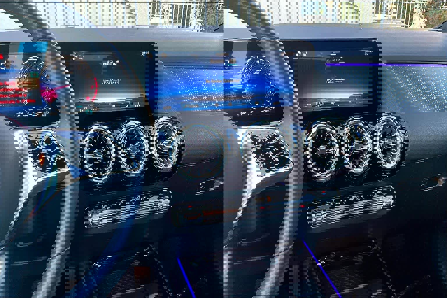 Used 2025 Mercedes-Benz GLA 250 image 6