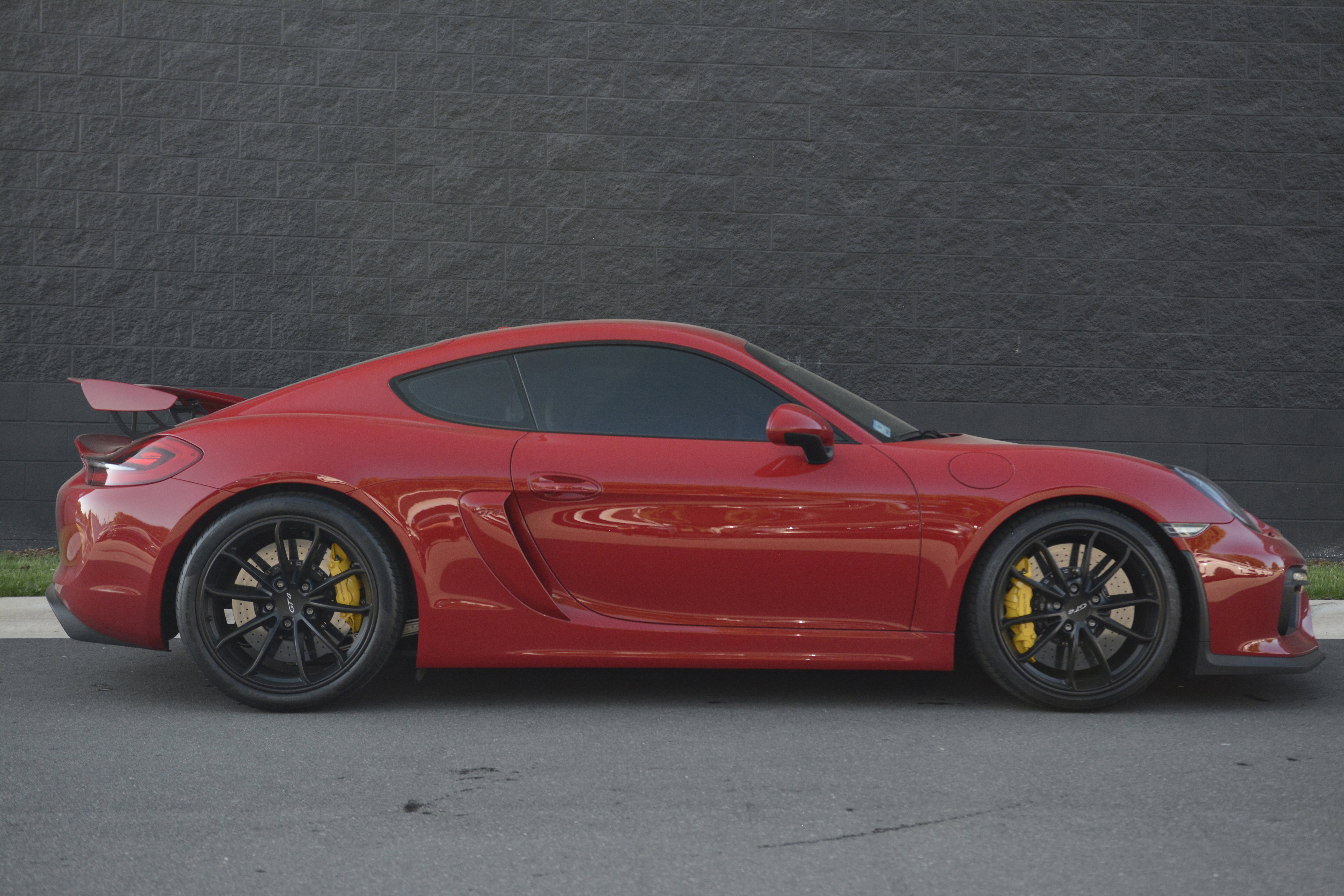 Used 2016 Porsche Cayman GT4 RWD image 2