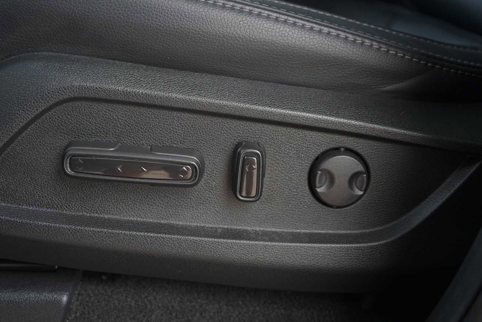 Certified 2023 Honda Pilot Touring image 12