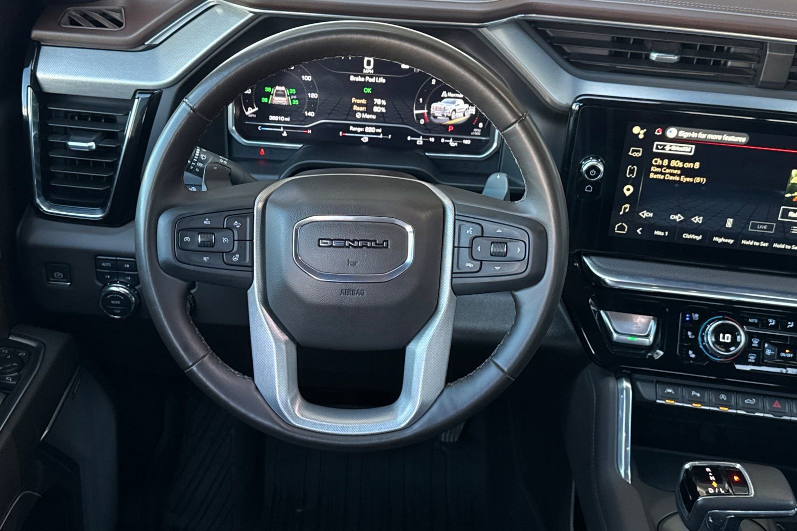 Used 2023 GMC Sierra 1500 Denali w/ Technology Package AWD/4WD image 16